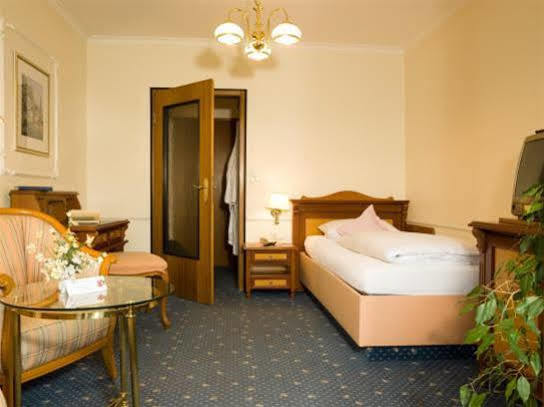 Hotel Sacher-Stoiber Бад-Фюссінг Екстер'єр фото